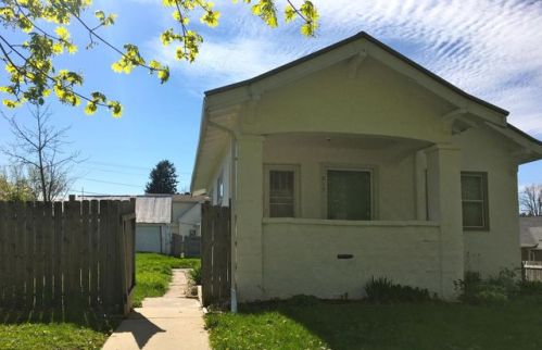 213 Oak St, Mabel, MN 55954-1530