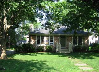 198 Indian Ave, Portsmouth, RI 02871-5131