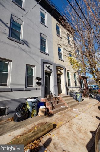 2024 8th St, Philadelphia PA  19122-1304 exterior