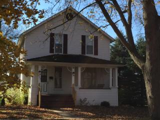 420 Center St, Paxton, IL 60957-1346
