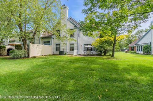 181 Old Orch Ln, Tinton Falls NJ 07712-2570 exterior