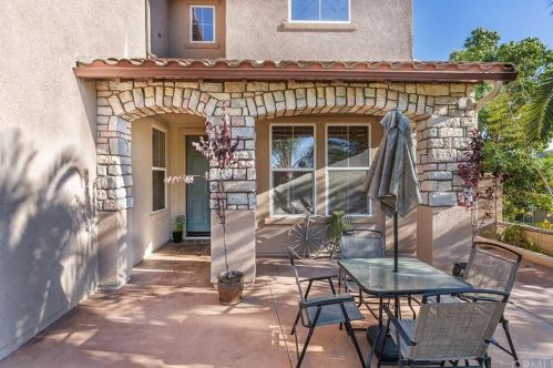 1428 Valley Dr, Norco, CA 92860-3927