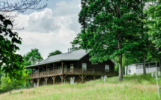 1393 Panther Top Rd, Unaka, NC 28906-8536