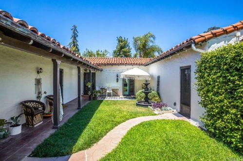 828 Campus Ave, Redlands CA  92374-3613 exterior