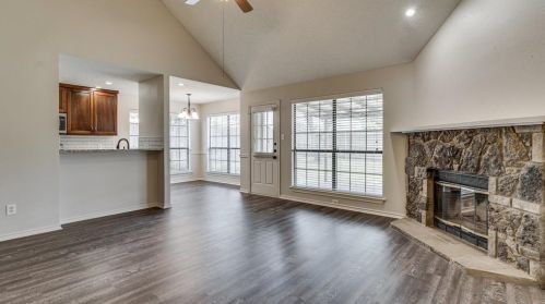 114 Boardwalk St, Midlothian TX  76065-6730 exterior
