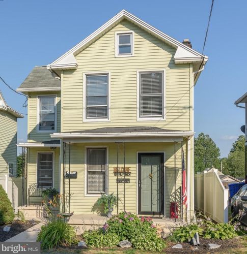 622 Chambers St, Harrisburg, PA 17113-2809