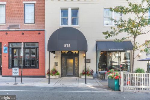 275 19th St, Philadelphia, PA 19103-5769