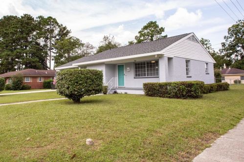 1415 Rockefeller St, Waycross, GA 31501-7127