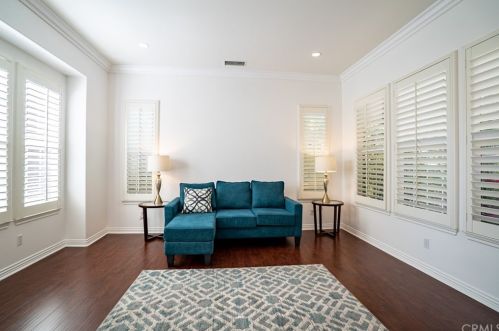 3340 Crawford Gln, Santa Ana, CA 92704-7160