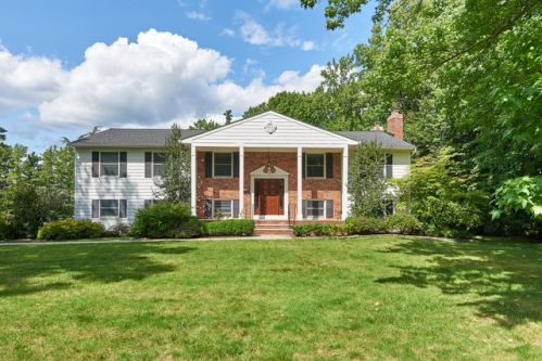 27 Far Hills Rd, Springfield, NJ 07081-3611