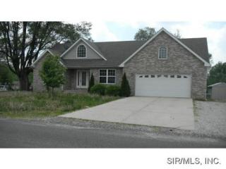 316 Roosevelt Dr, Moro, IL 62067-1538