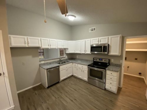 1105 Montclair Dr, Garland TX  75040-8139 exterior