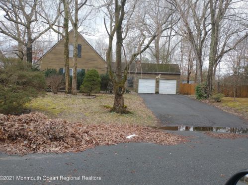 104 Molina Ct, Lakehurst, NJ 08759-6224