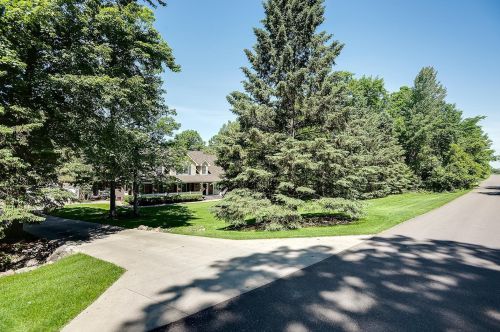 5 Hillcrest Dr, Saint Paul MN  55110-6101 exterior