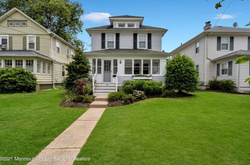 76 Mclaren St, Tinton Falls, NJ 07701-2304