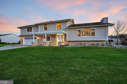 8 Longport Ave, Berkeley Township, NJ 08721-1137