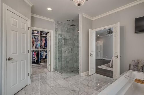 6110 Harleston Rd, Atlanta GA  30328-4108 exterior