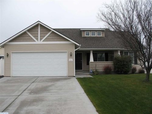 8516 Tucker Ct, Pasco, WA 99301-6862