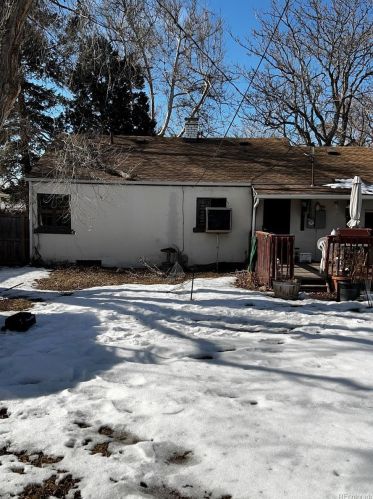 4860 Logan St, Englewood CO 80113-6843 exterior