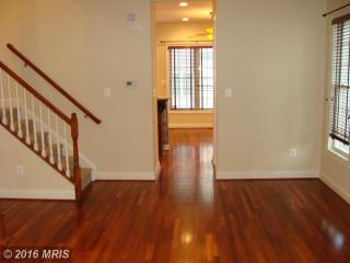 611 Hurdle Mill Pl, Gaithersburg MD  20877-3351 exterior