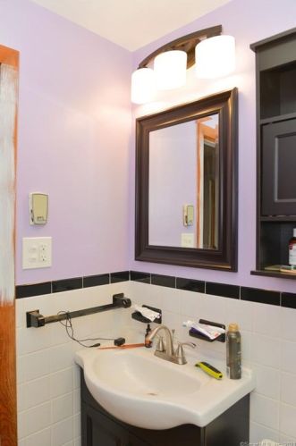 273 Queen St, Southington CT  06489-1138 exterior