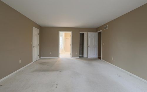 2181 Heather Hill Blvd, Cincinnati OH  45244-2663 exterior
