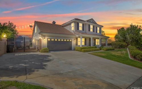 17244 First Light Ln, Riverside, CA 92503-8710