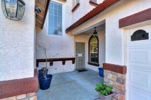 5954 Radmere Dr, Elk Grove, CA 95757-4020