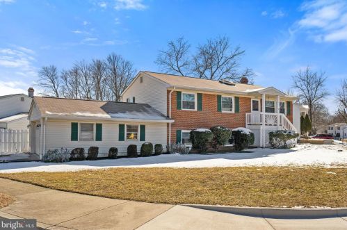 12901 Ketterman Dr, Woodbridge, VA 22193-5025