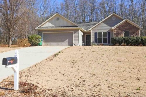 1930 Lennox Dr, Statham, GA 30666-1692