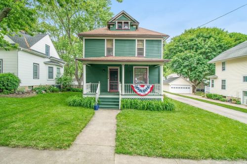 405 Blaine St, Batavia, IL 60510-2908