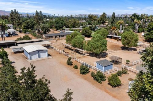 2150 Gratton St, Riverside CA  92504-5201 exterior