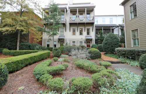 429 Prosper Cir, Marietta, GA 30060-2272