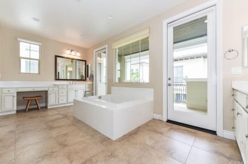 64 Interlude, Irvine CA  92620-3694 exterior