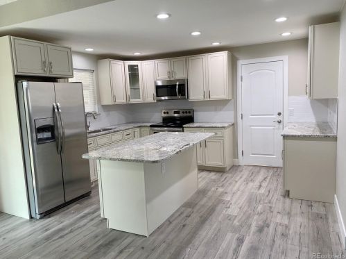 2802 Ridge Dr, Westminster CO  80020-1060 exterior