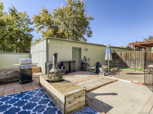 2272 Oakland Way, Denver CO 80014-1108 exterior