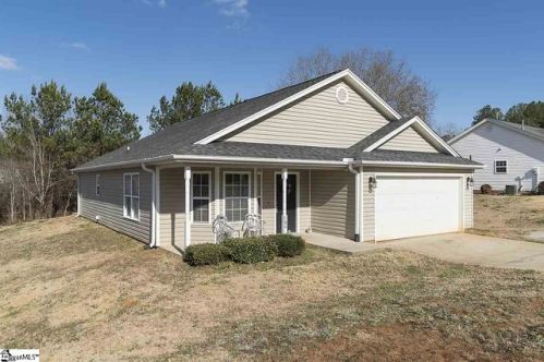 104 Rose Ln, Liberty, SC 29657-3609