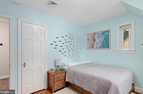 1314 Dl Dr, Silver Spring MD 20910-1601 exterior