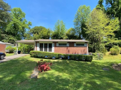 2551 Dale Creek Dr, Atlanta, GA 30318-7316