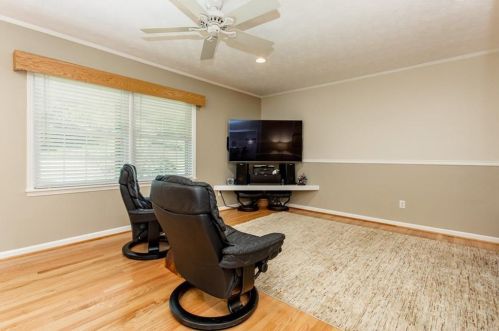 6889 Lockridge Dr, Atlanta GA  30360-1514 exterior