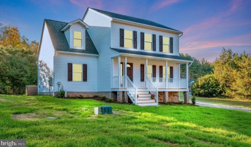 2 Schleighs Ln, Fredericksburg, VA 22406-4710