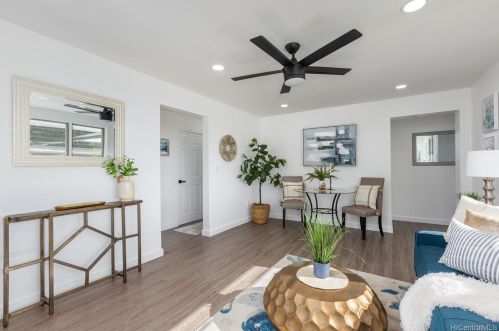 2803 Henry St, Honolulu HI  96817-1144 exterior