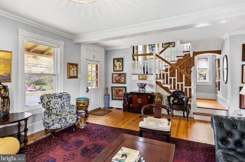 135 Warwick Rd, Tavistock NJ  08033-3706 exterior