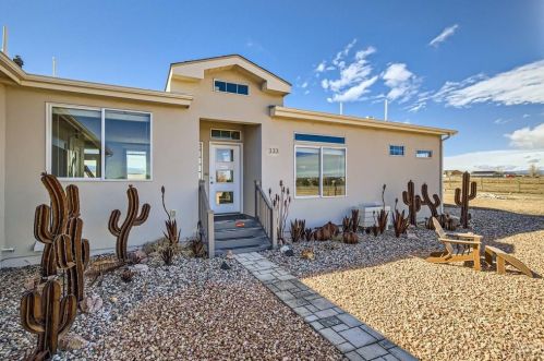333 Benito Dr, Pueblo, CO 81007-1181