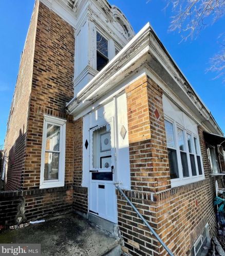3806 17th St, Philadelphia, PA 19140-3502