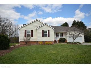 2304 Eagle Dr, Chesapeake, VA 23323-3933
