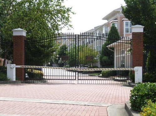 375 Highland Ave, Atlanta GA  30312-1911 exterior