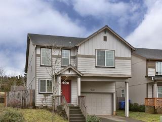 18026 Carlson Ave, Sandy, OR 97055-8840
