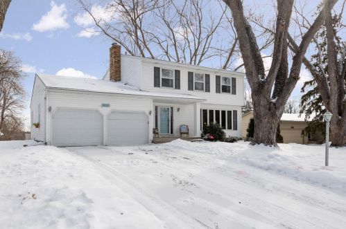 9937 Kell Ave, Minneapolis, MN 55437-2430