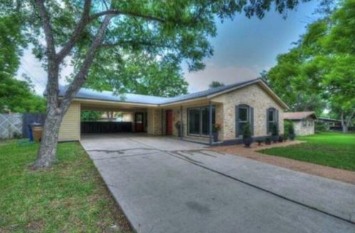 5703 Delwood Dr, Austin TX  78723-2608 exterior